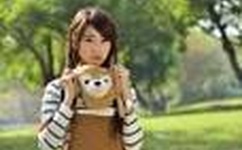 连乳贴都不带的车模